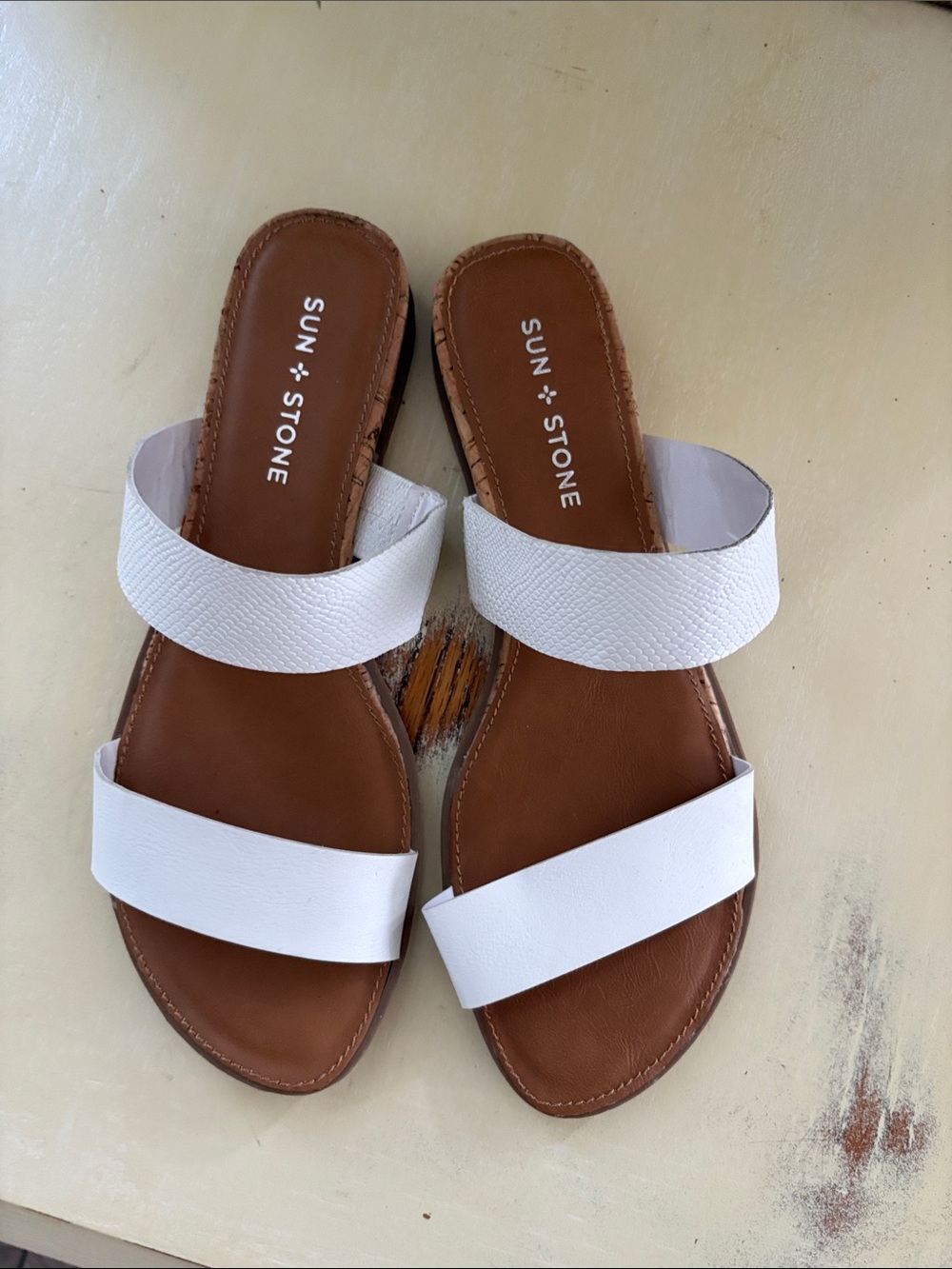 Sun + Stone White Dual-Strap Women's Slip-On cork mini wedge Sandals Size 8 1/2